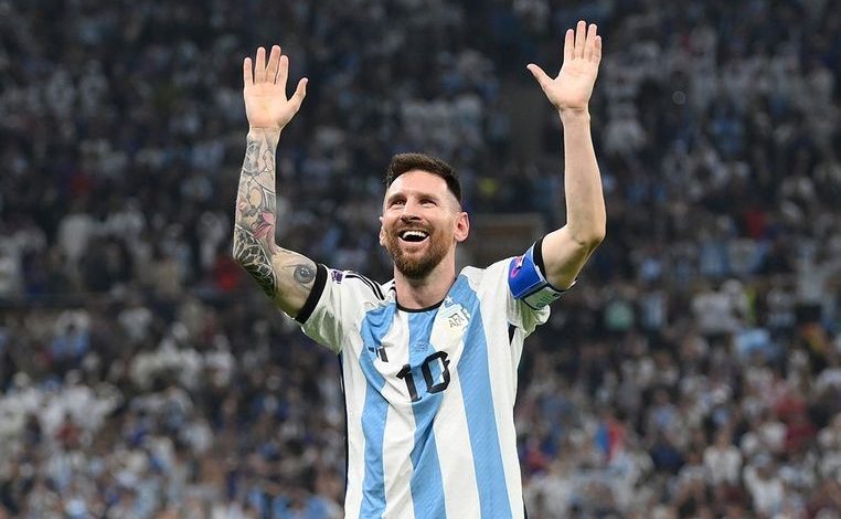 Messi karyerasının ən erkən qoluna imza atdı