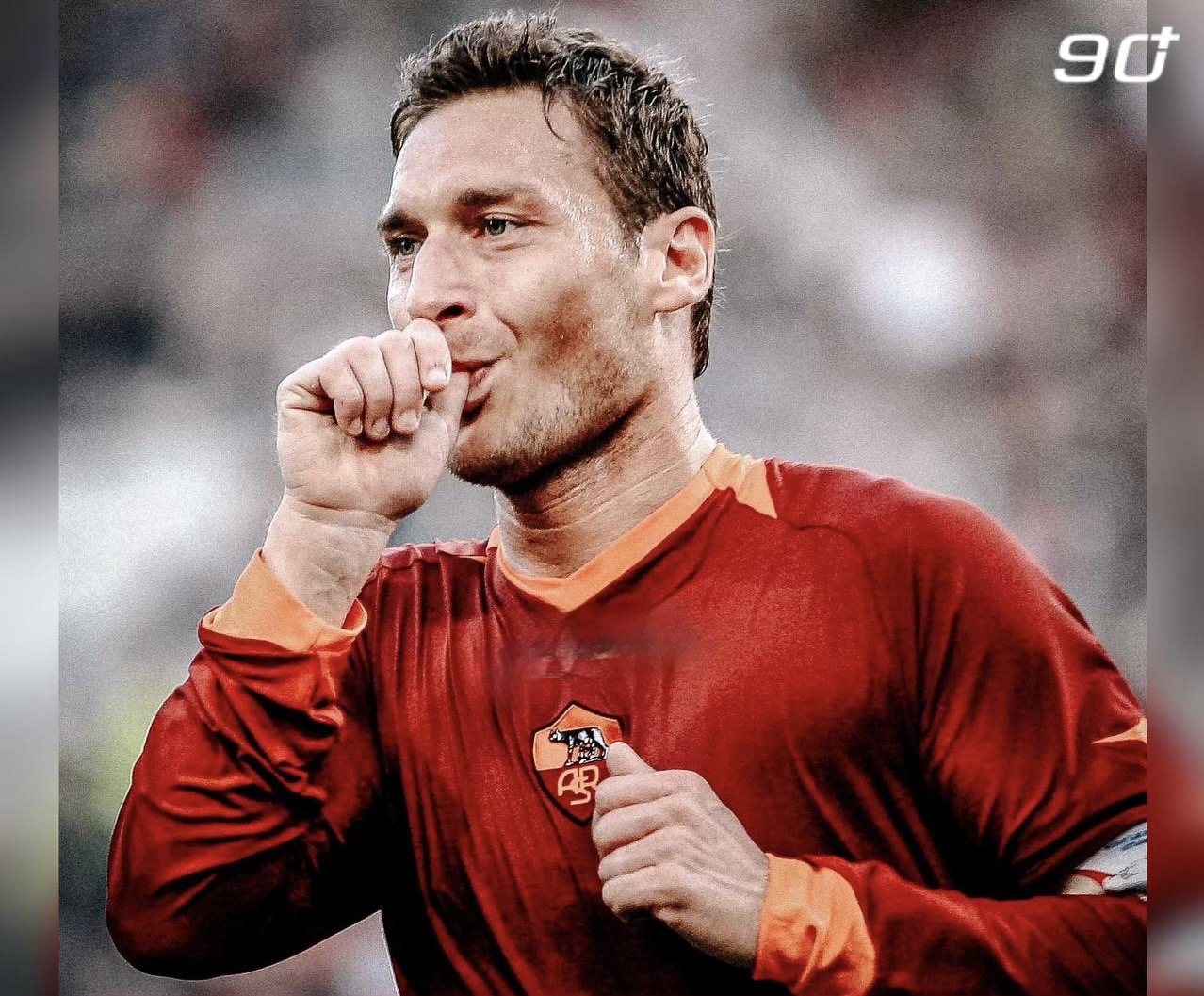 Totti yenə futbolçu olacaq