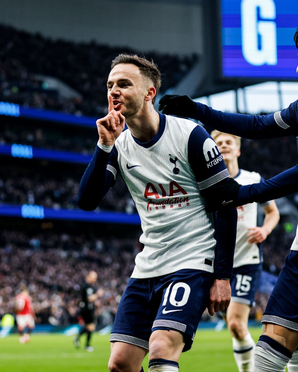 “Tottenhem” uddu! Amorim:”Narahat deyiləm”