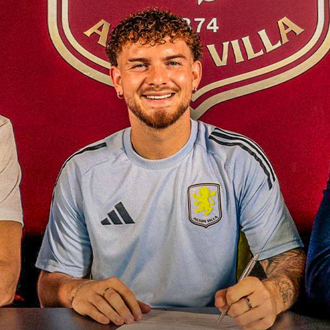 Elliot “Liverpul”dan “Villa”ya keçdi