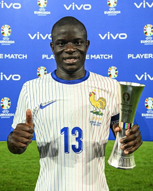 Nqolo Kante Paris klubuna gətirilir