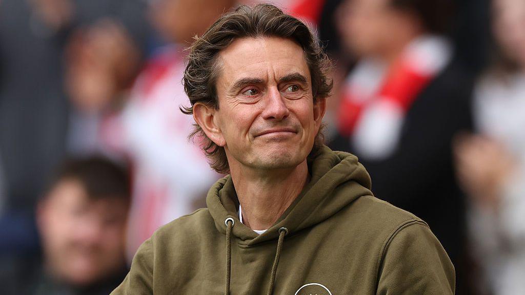 İngilis klubunda baş məşqçi ayrılığı yaşandı