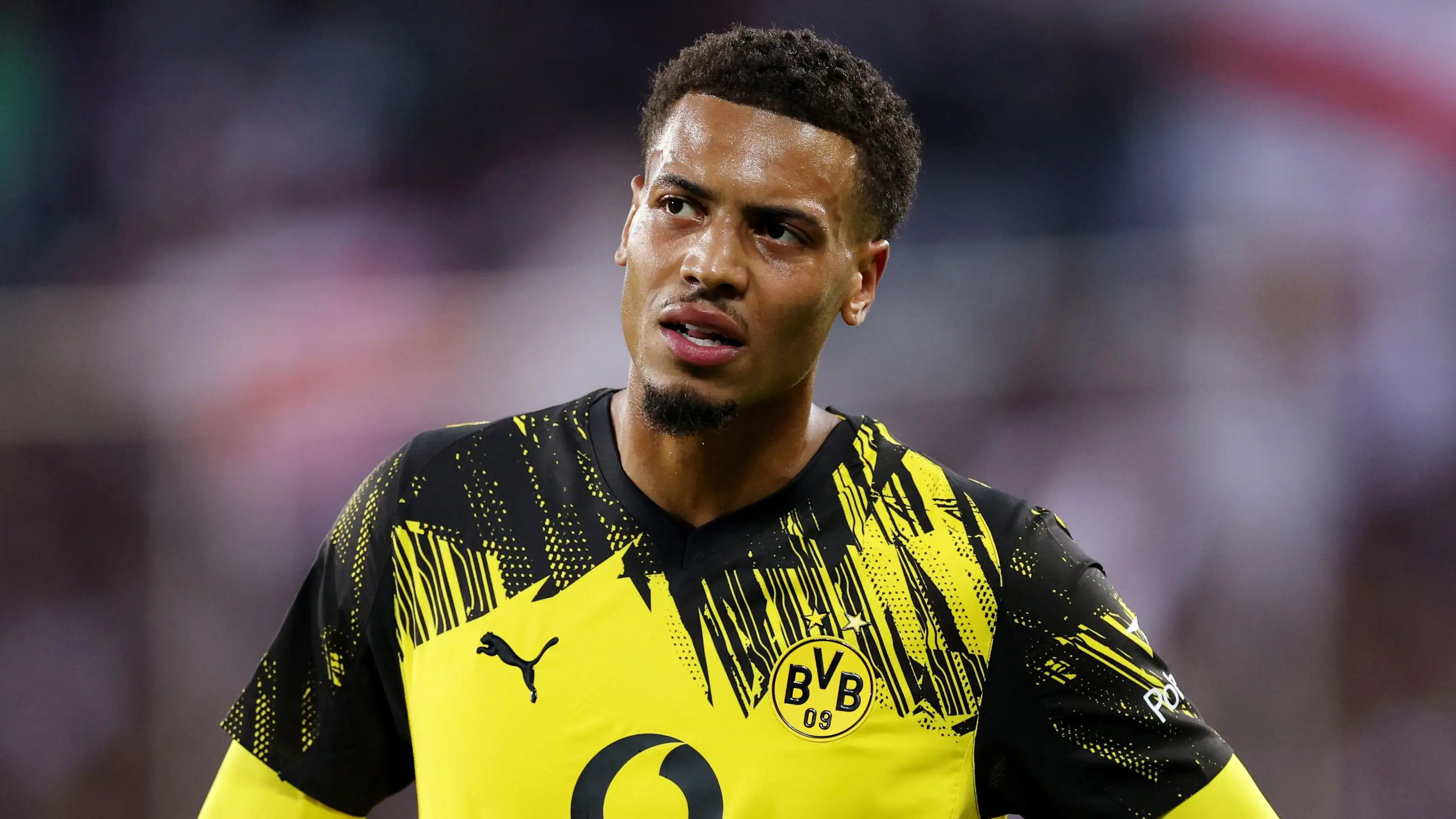 "Mançester Siti" yetirməsini İngiltərəyə qaytarır