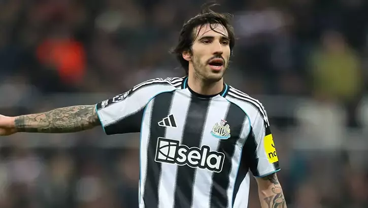 “Mançester Yunayted”dən yarımmüdafiəyə bahalı transfer hədəfi