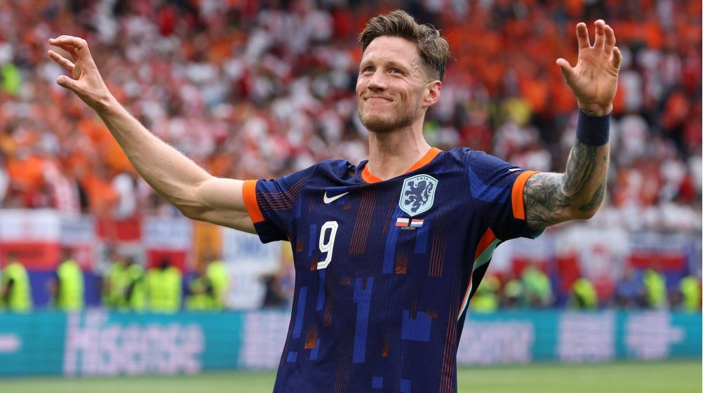 "Benfika" "Ayaks"ın hücumçusunu istəyir