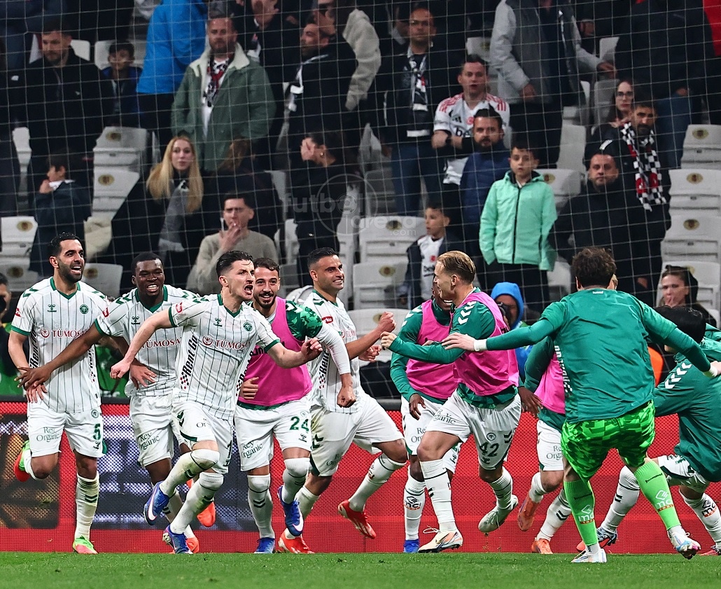 “Konyaspor” “Beşiktaş”ı yenib finala yüksəldi